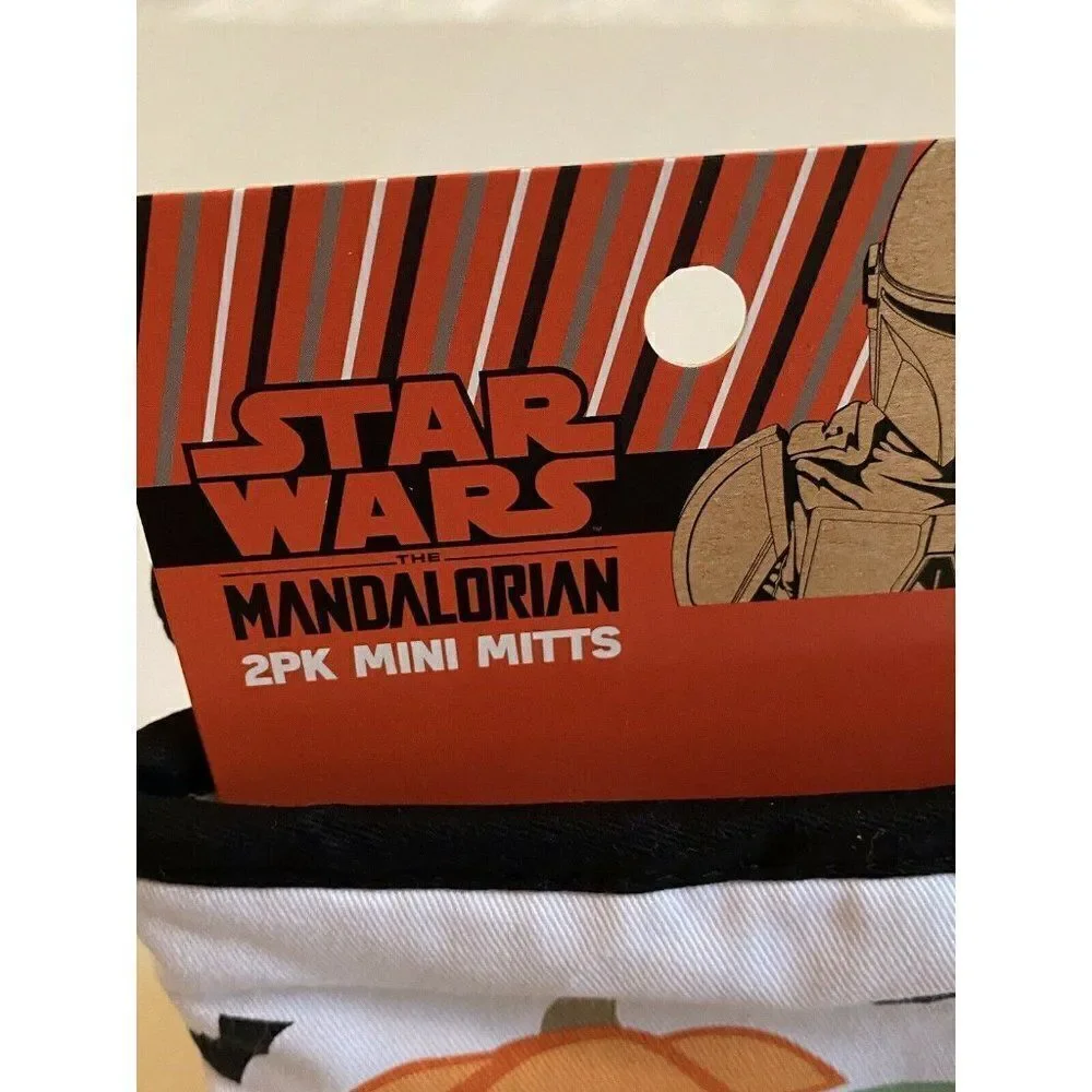 Disney‎ Star Wars Baby Yoda Mandalorian 2 Pack Oven Mitts Halloween Grogu